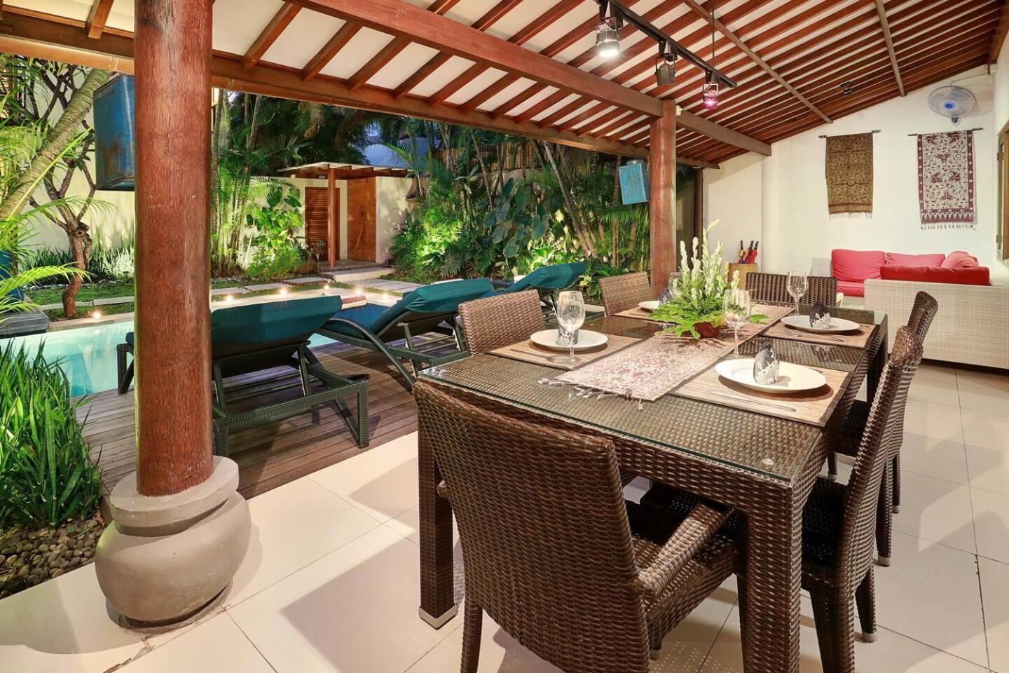 Super Value 4 Bedroom, Walk To Bintang Supermarket Seminyak Extérieur photo