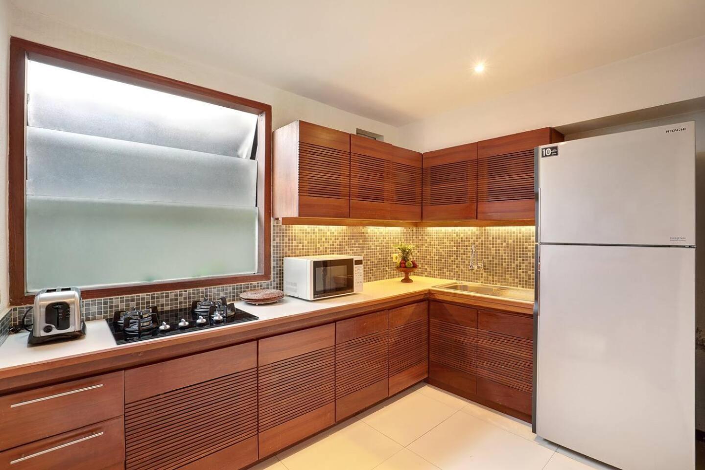 Super Value 4 Bedroom, Walk To Bintang Supermarket Seminyak Extérieur photo