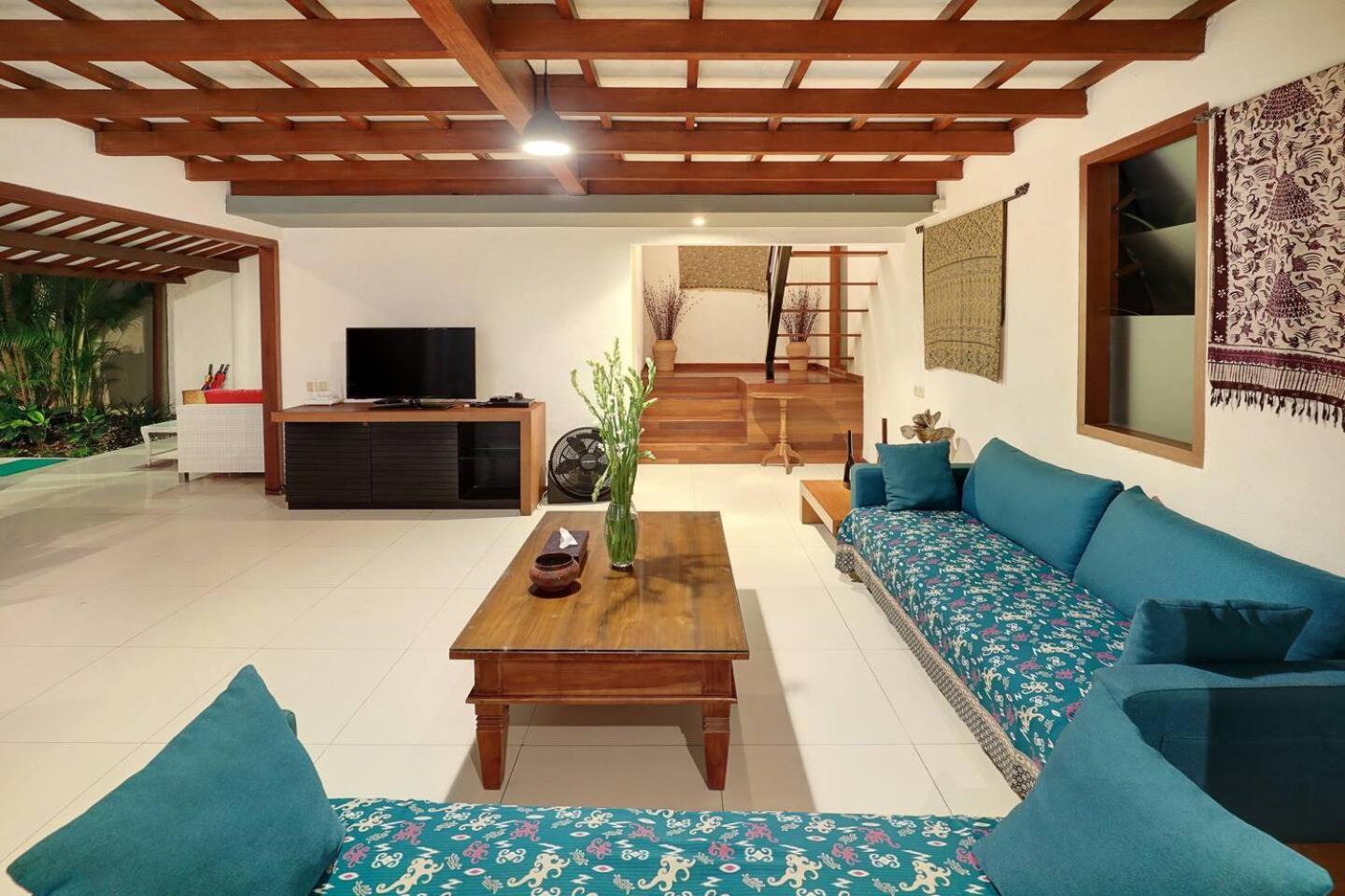 Super Value 4 Bedroom, Walk To Bintang Supermarket Seminyak Extérieur photo