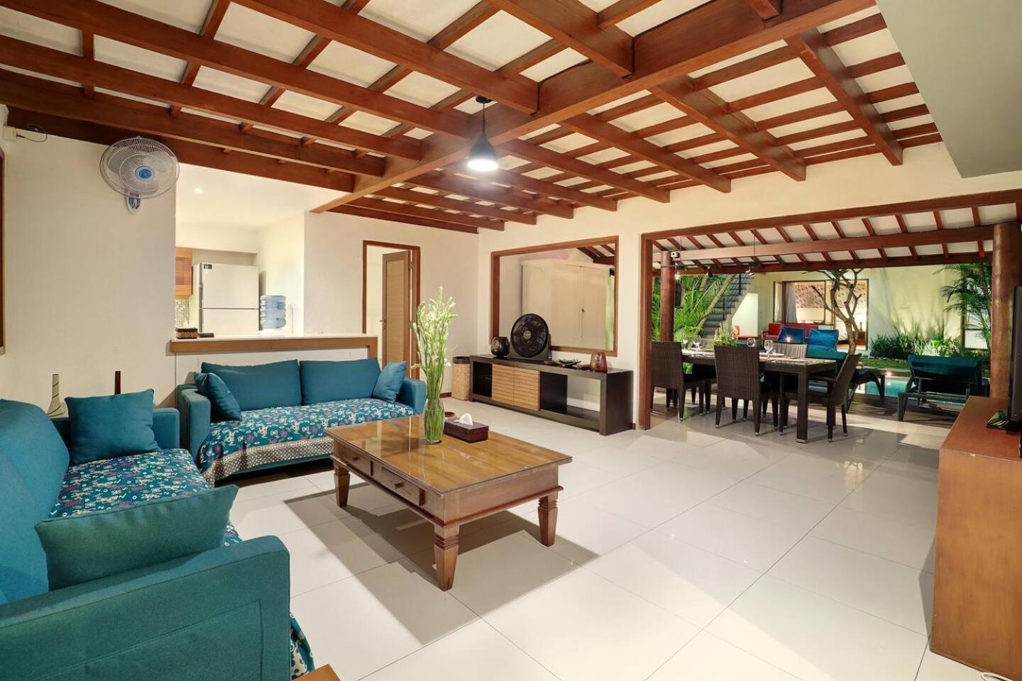 Super Value 4 Bedroom, Walk To Bintang Supermarket Seminyak Extérieur photo